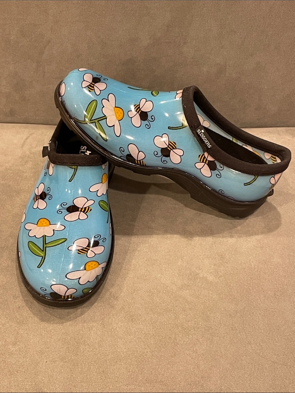 Sloggers Women’s 8 Garden Clogs Blue Daisy Bee Waterproof Outdoor Rain Shoes
